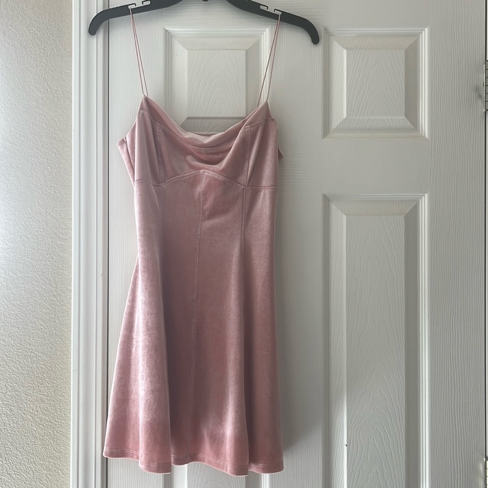Urban Outfitters M -light pink dress